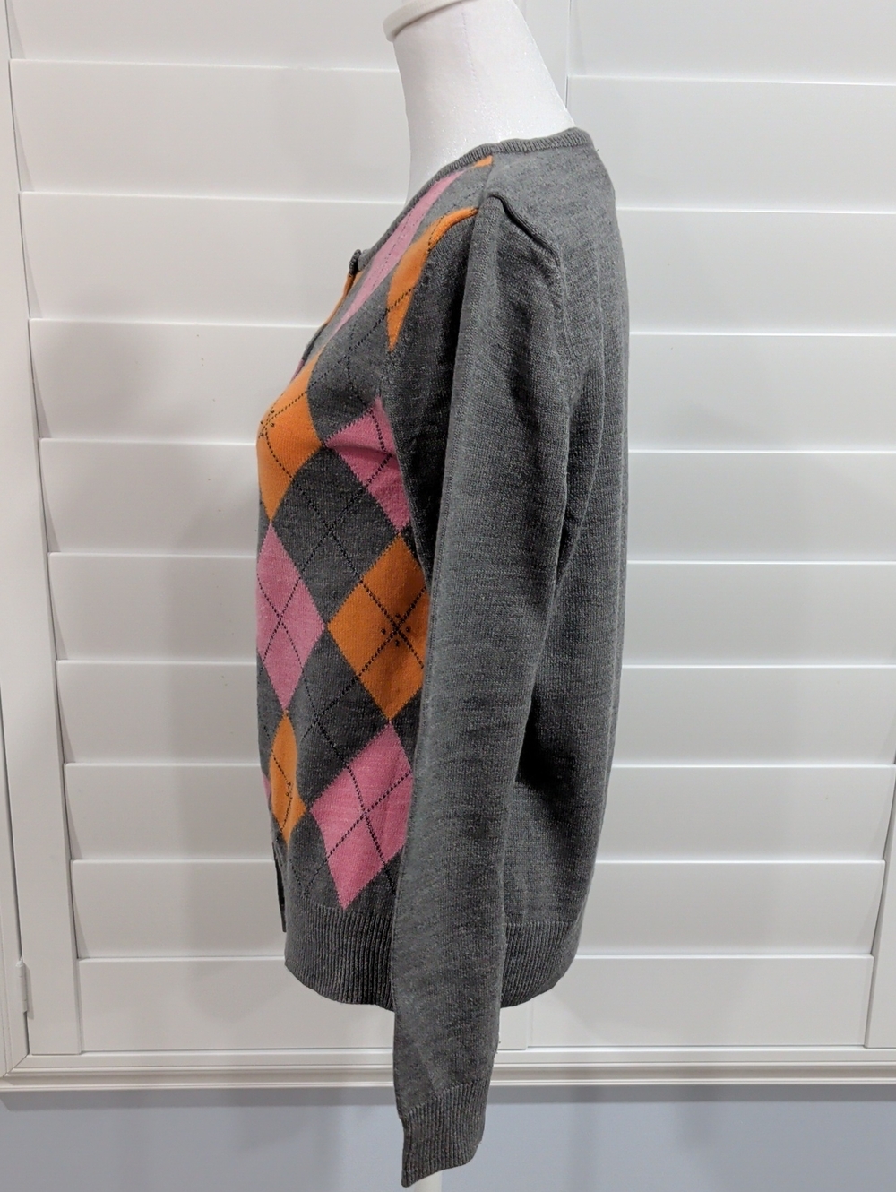 New York & Company Gray Argyle Cardigan with Pink & Orange Diamonds - Picture 3 of 5